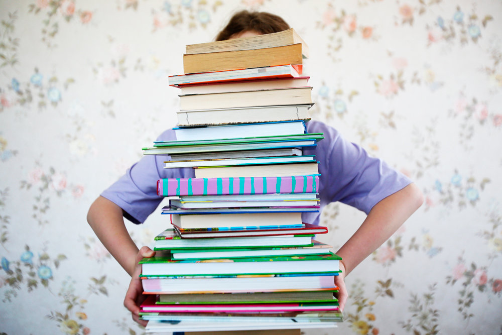 Новые стандарты сделают груз знаний для школьников полегче и смогут плотнее увязать между собой теоретические знания и практические навыки. Фото: РИА Новости www.ria.ru